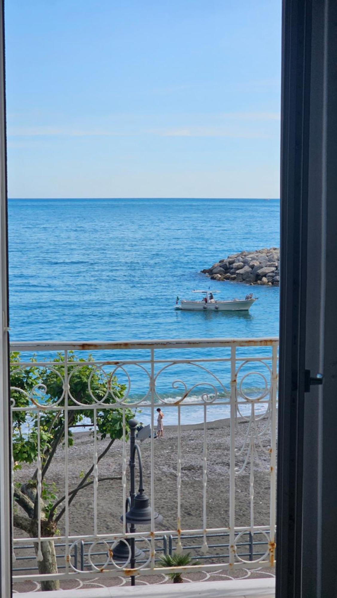 מאיורי Galene - Beachfront In Costa D'Amalfi מראה חיצוני תמונה